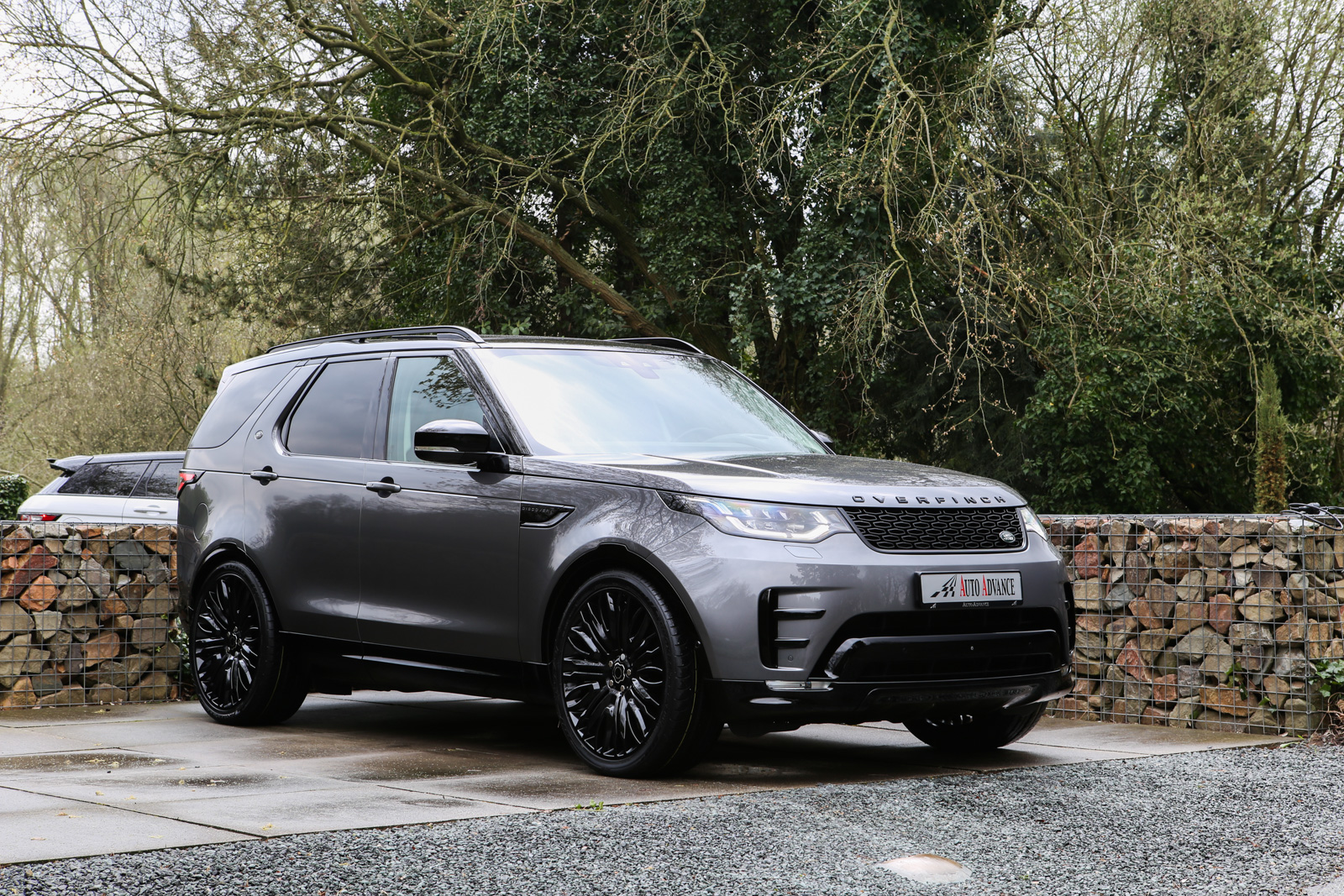 Land Rover All New Discovery 5 Overfinch 3.0 SVD6 HSE